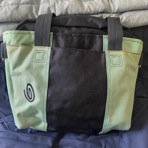 Multi-pocket tote bag